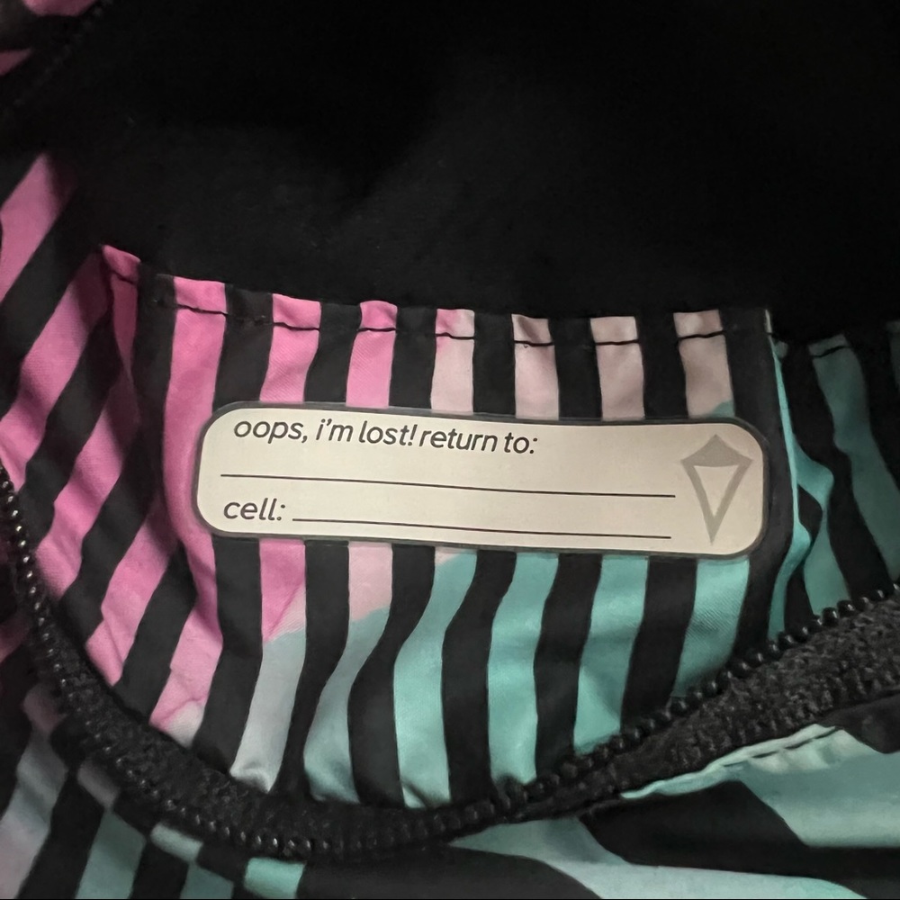 Ivivva • Speed Ahead Black Seeker Stripe Jacket • Size 14 - Picture 10 of 10